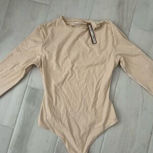 SKIMS Fits Everybody Crew Neck Long Sleeve Bodysuit M